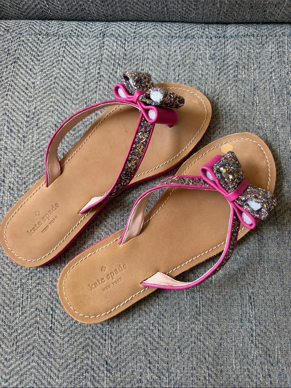 Kate Spade Icarda Glitter Bow Flip Flops Size: 8.5 M